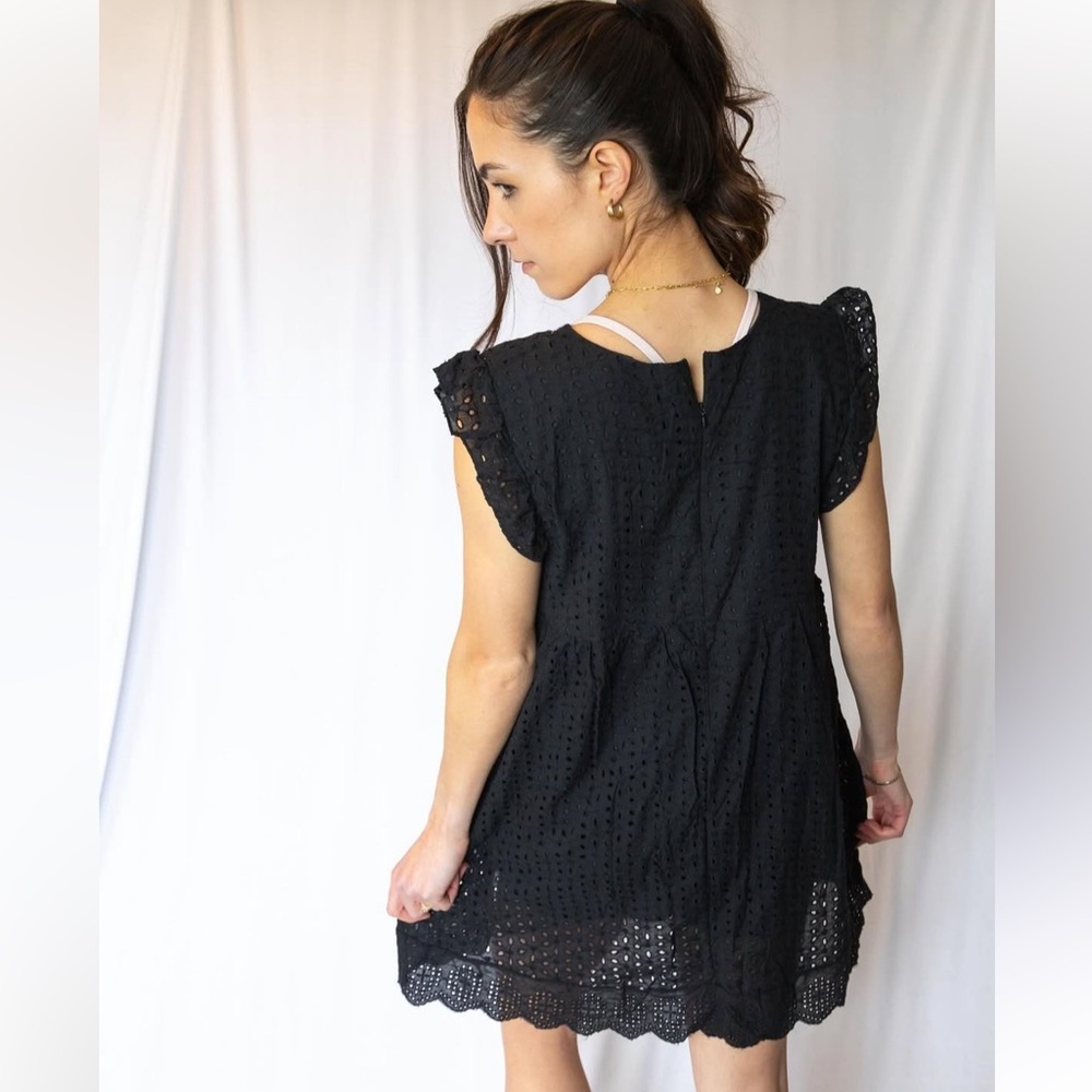 Eyelet Dress - Picture 3 of 4